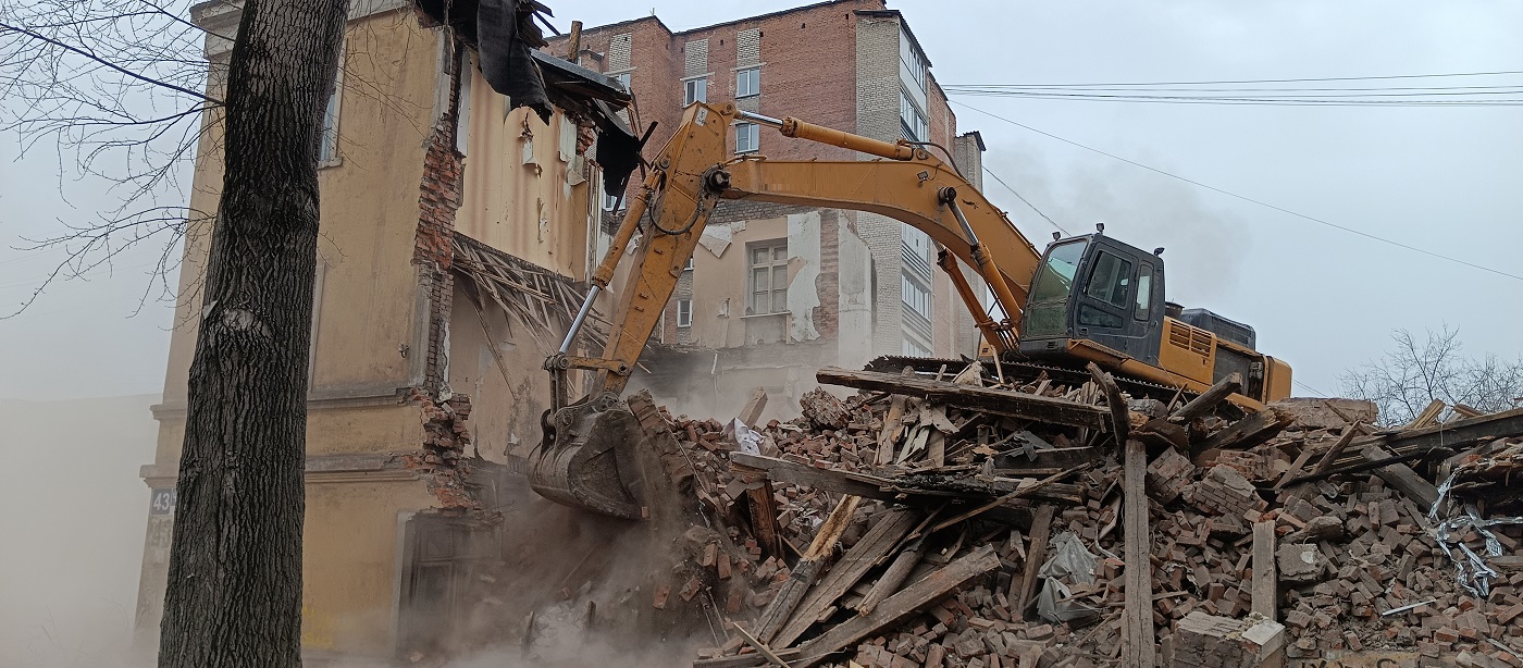 Услуги по сносу и демонтажу старых домов, строений и сооружений в Кожевниково